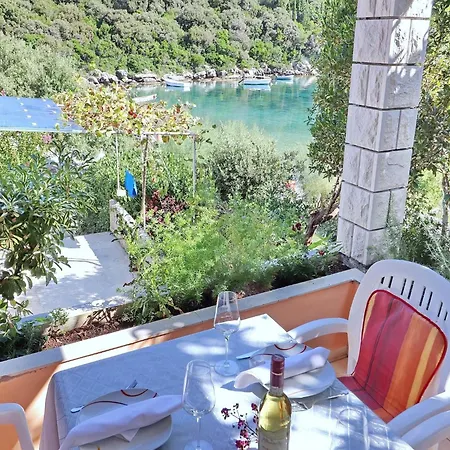 Apartment Cebalo Kor Ula - Two Bedroom With Terrace And Sea View Lana *