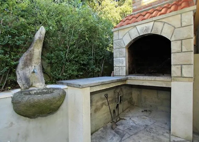 Cebalo Kor Ula - Two Bedroom With Terrace And Sea View Lana 公寓