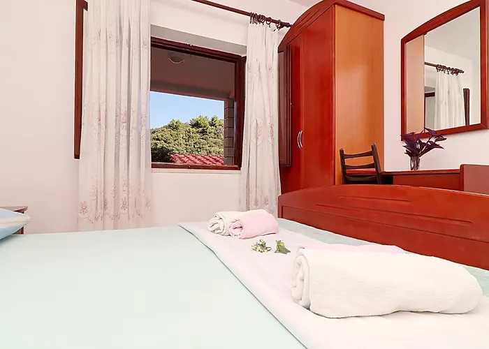 公寓 Cebalo Kor Ula - Two Bedroom With Terrace And Sea View Lana